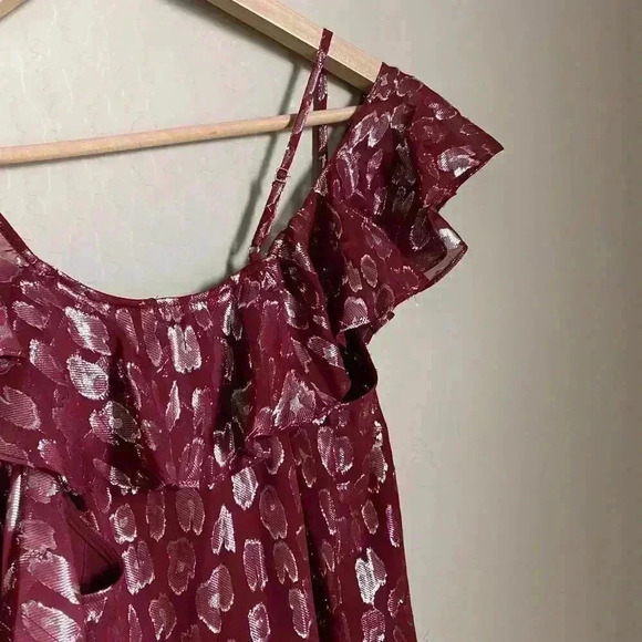 Veronica Beard Benton Top Ruffles One Shoulder Red/Silver‎ Size 8 - Picture 13 of 16